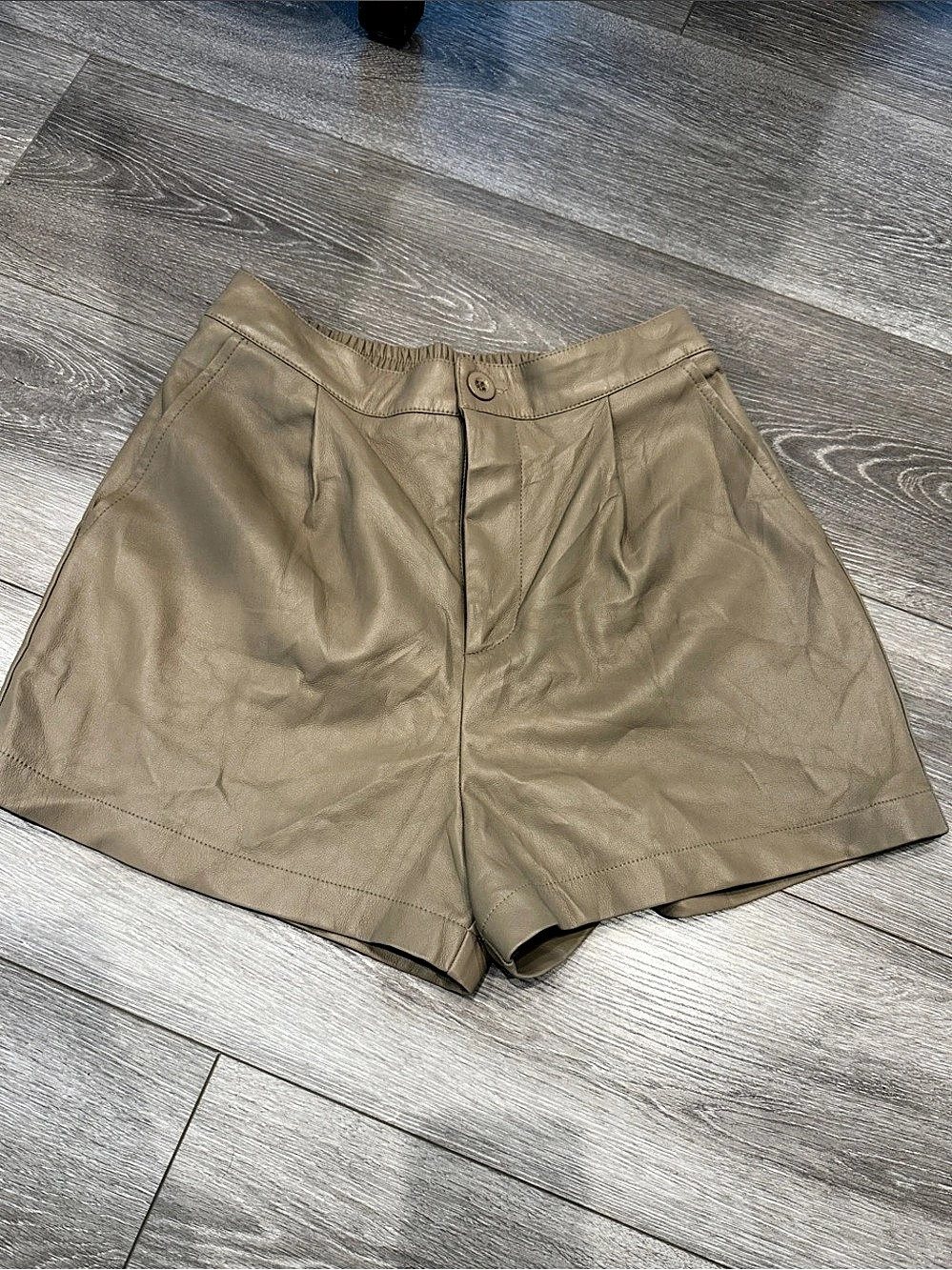Annie Robe High Waist Shorts in Brown Size Small Like New